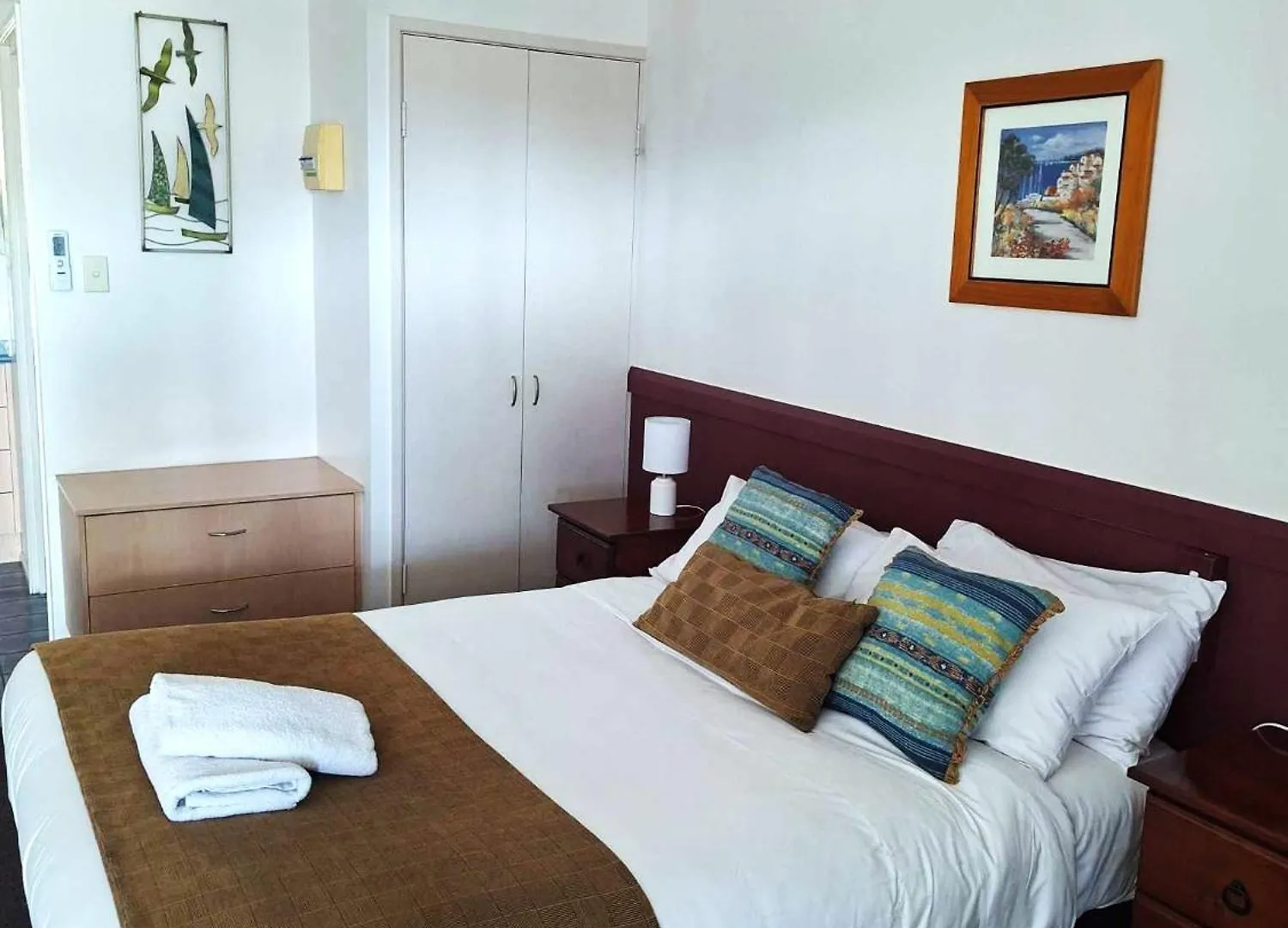 Central Studio Accommodation Gladstone